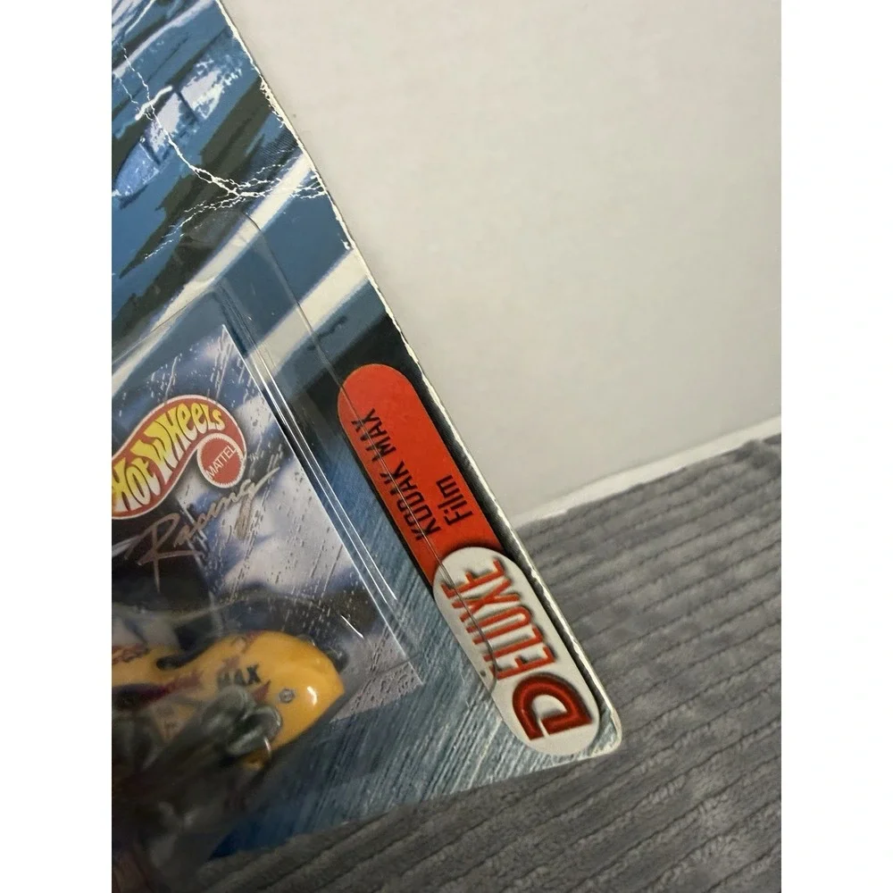 Hot Wheels 1999 Nascar Scorchin Scooter #4 Bobby Hamilton Kodak Max